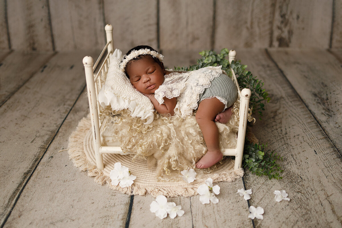 McDonough newborn photographer, Atlanta Newborn Photographer, Fayetteville newborn Photographer, Peachtree city newborn photographer, Hampton ga newborn photographer, marietta ga newborn photographer