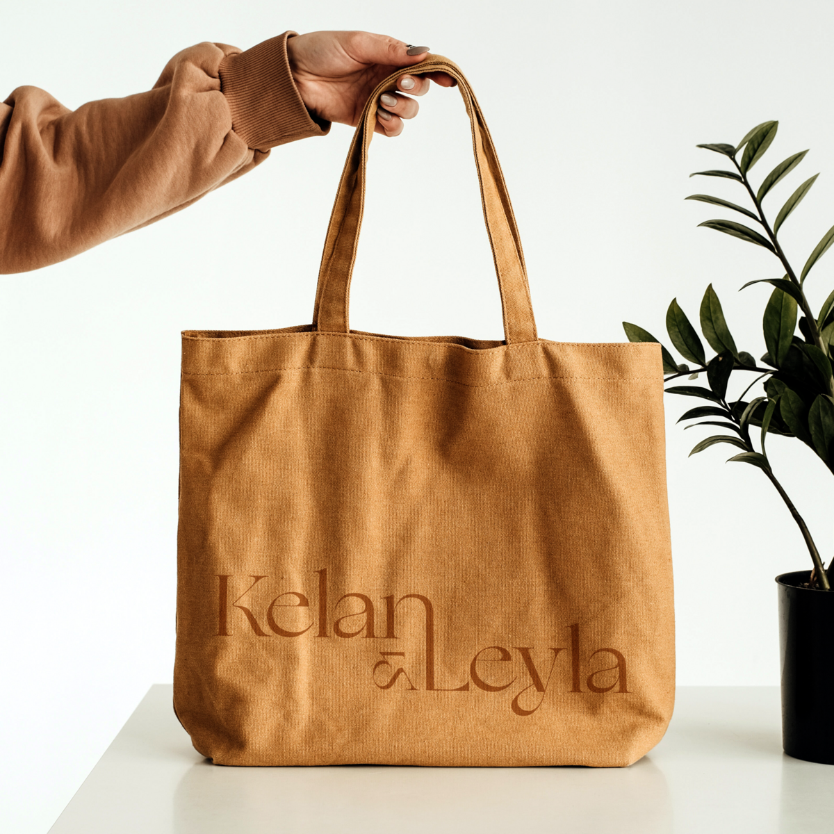 tote_kelan & leyla