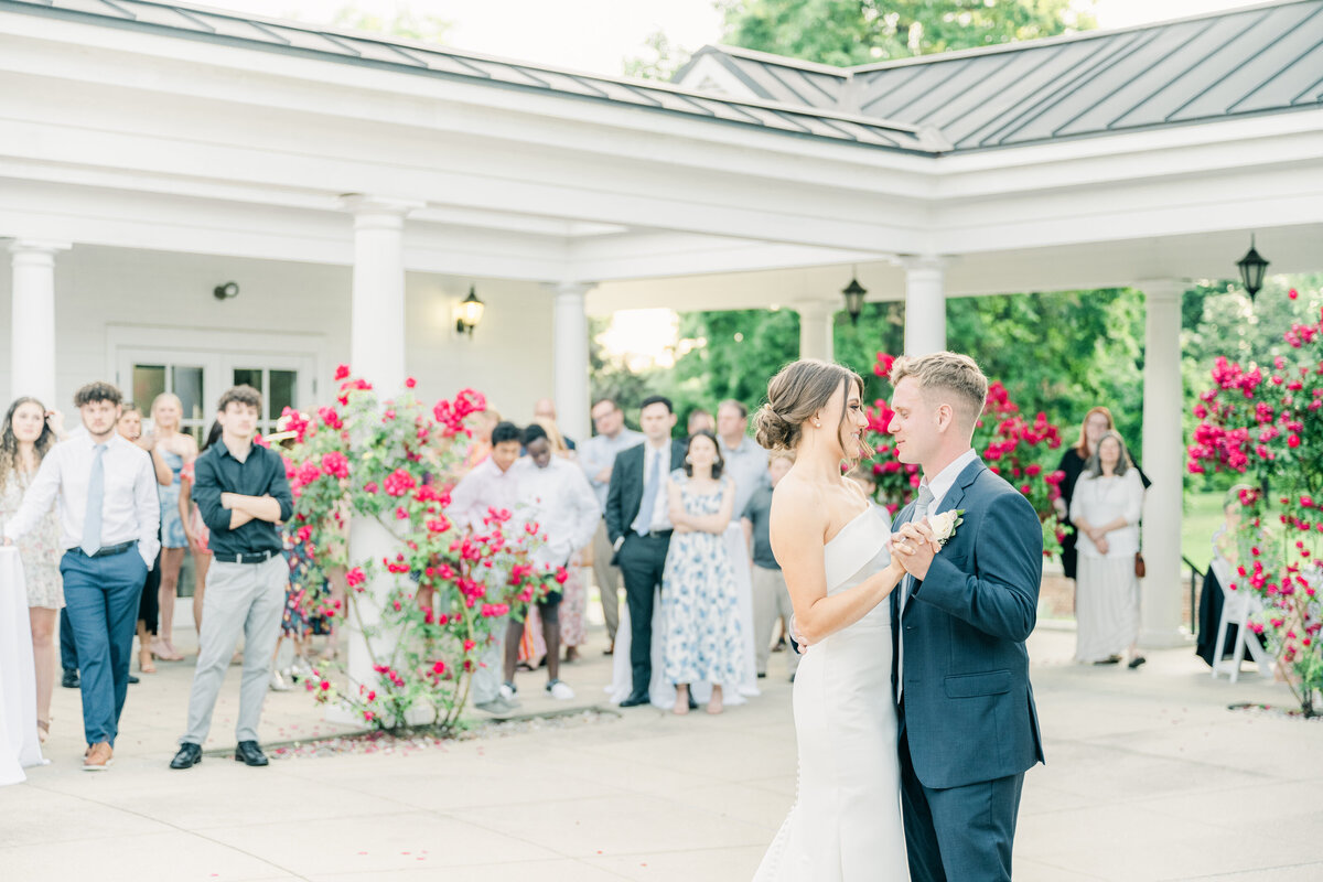 Kentucky spring wedding at my old ky home florals emma v photography wedding party portraits ideas photographer wedding party photos letter reading ceremony