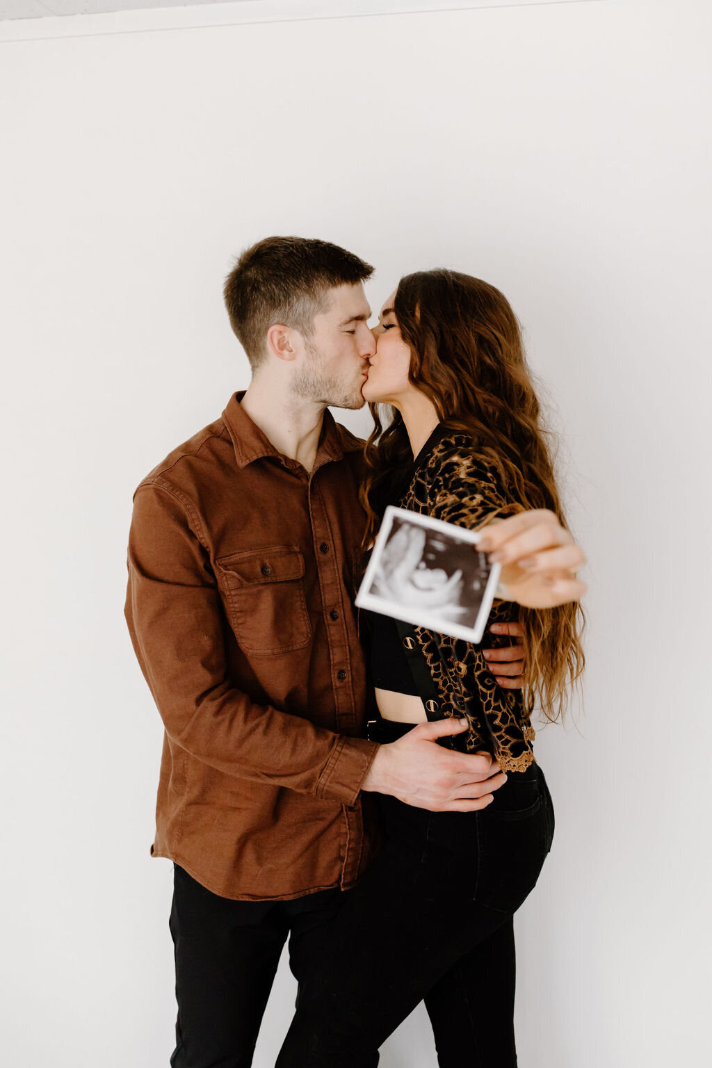 christina_ney_photography_wedding_engagement_lifestyle_photographer_dubuque_iowa_wedding_planning_assistance_adventurous_bold_laidback Family Photography49