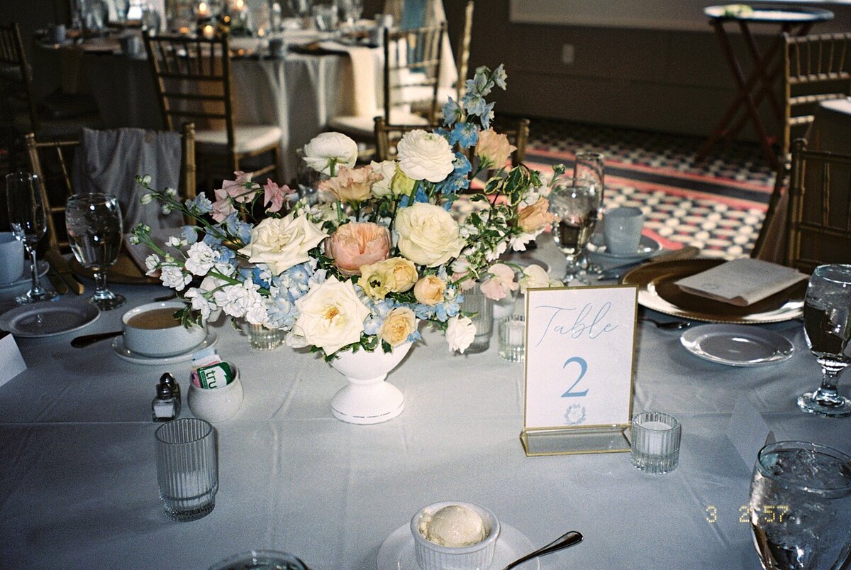Oak-pointe-country-club-wedding_1300