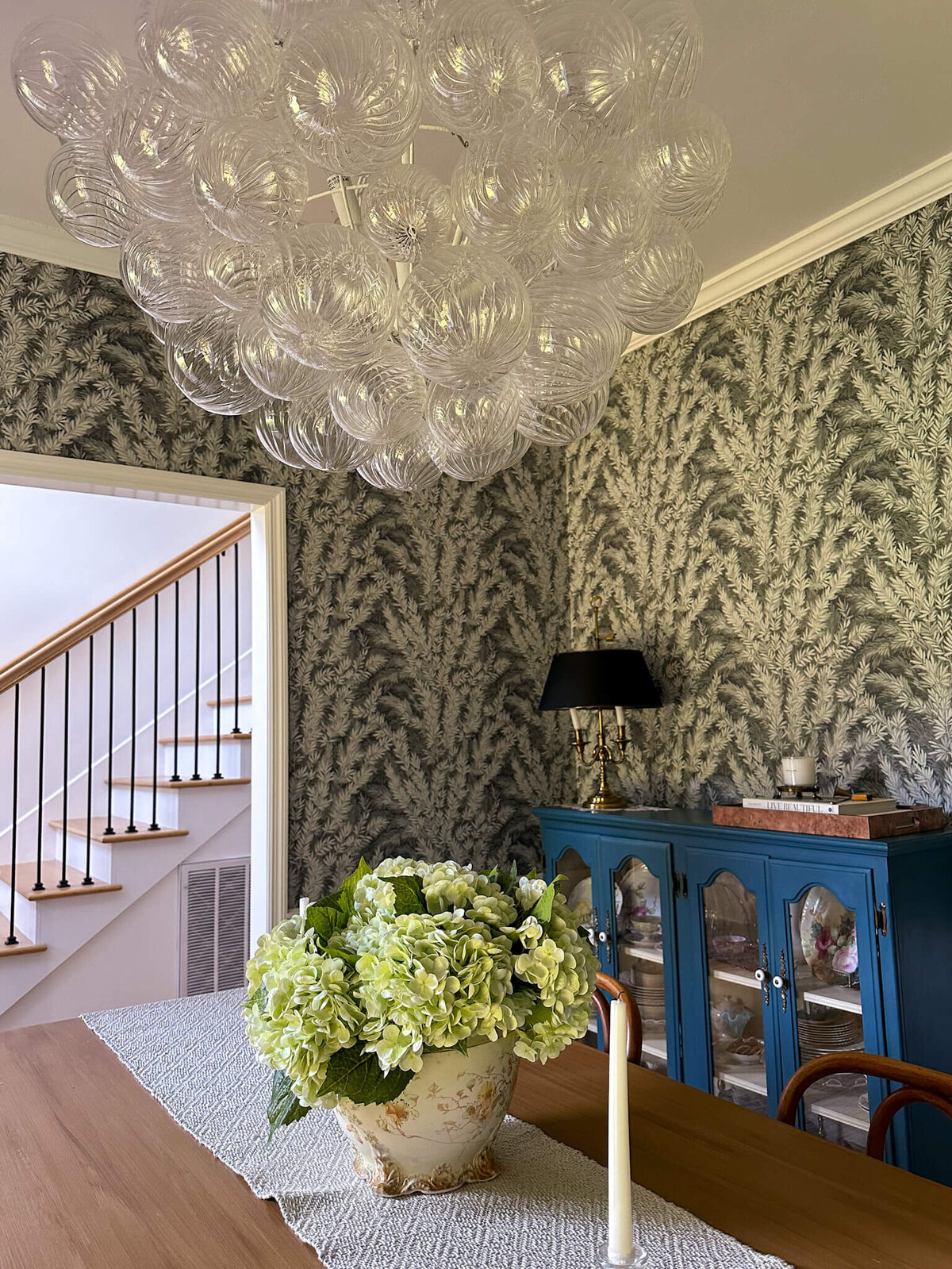 bubble-chandelier-dining-room