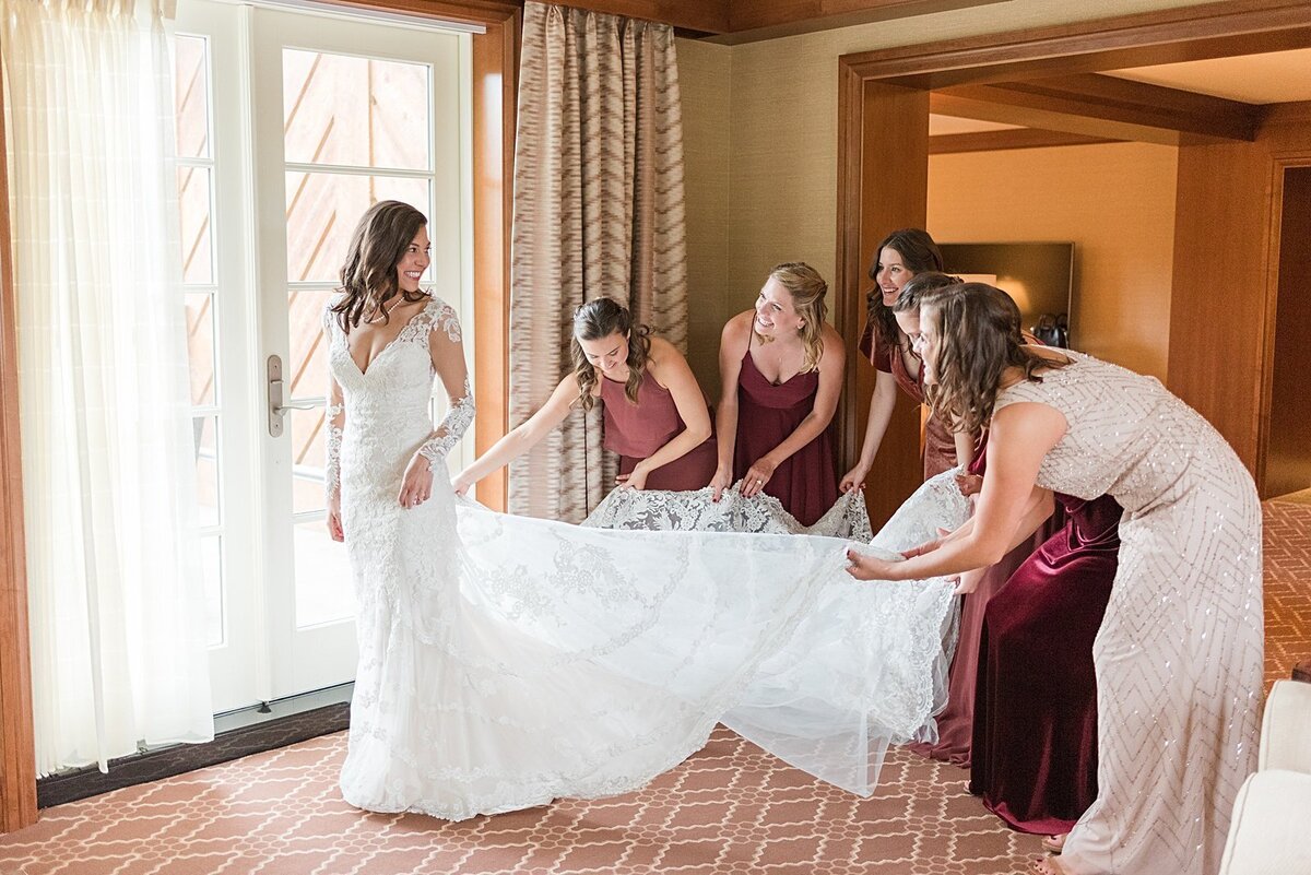 Boise Idaho bride getting ready with her bridesmaids