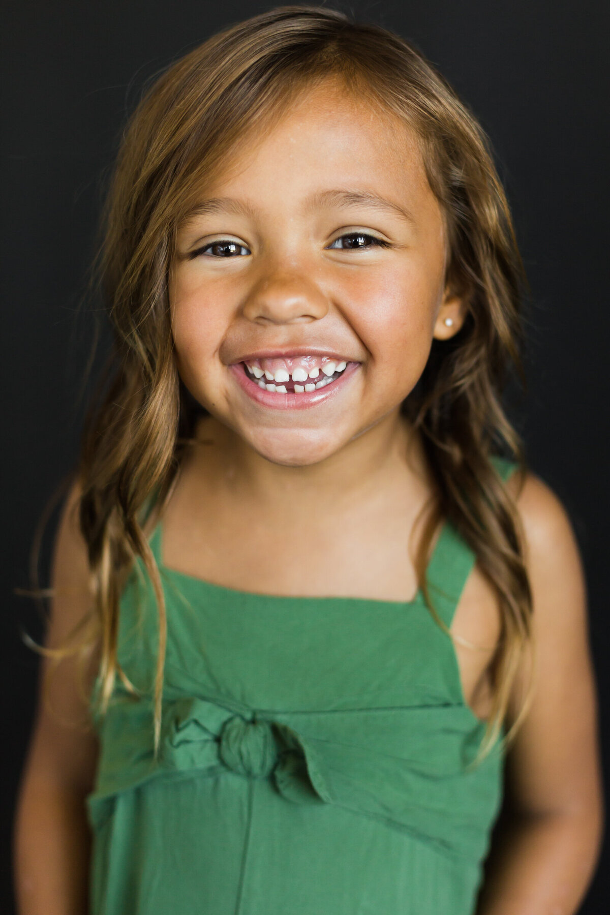 child portrait photography and head shot for young girl