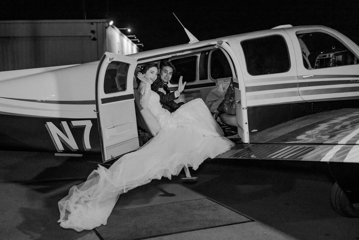 The Chaffins International Destination Wedding Elopement Photography Photographers Sammie Chaffin Micah Editorial Adventure Engagement Photos25