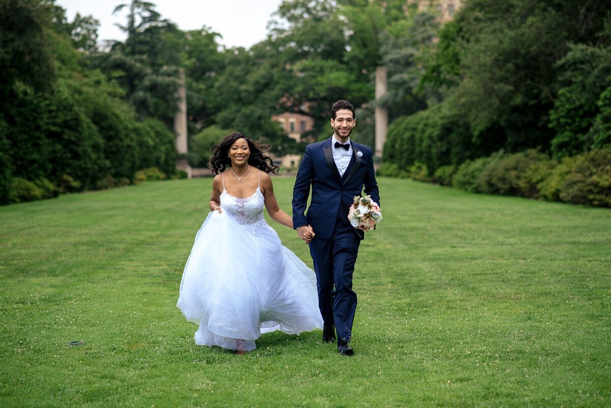 bride-and-groom-frolicking-brooklyn-botanical-garden-2