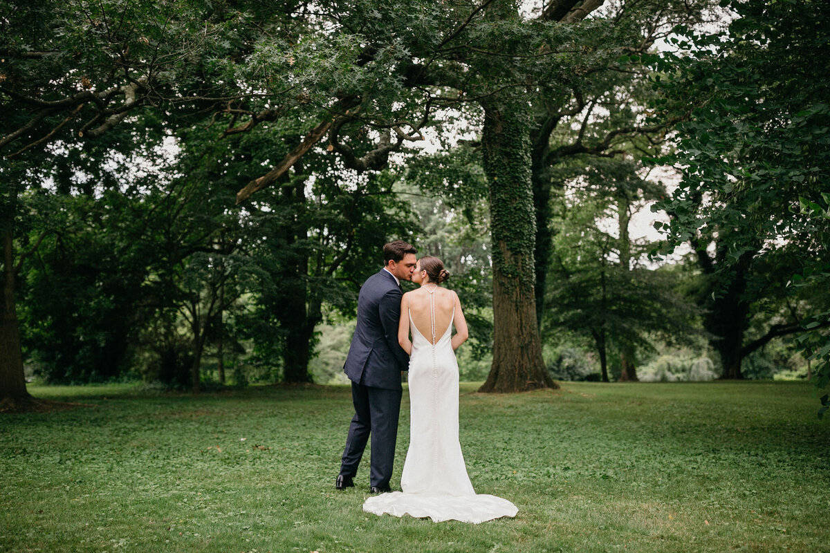 jaclyn-fisher-events-planning-chic-modern-greenhouse-wedding-in-philadelphia-56