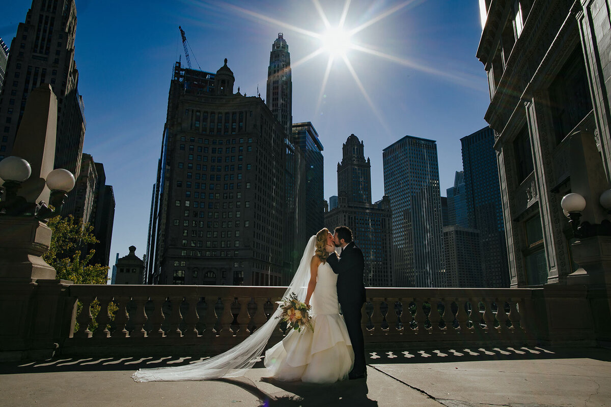 Bride-Groom-Kissing-Downtown-Chicago-Wedding
