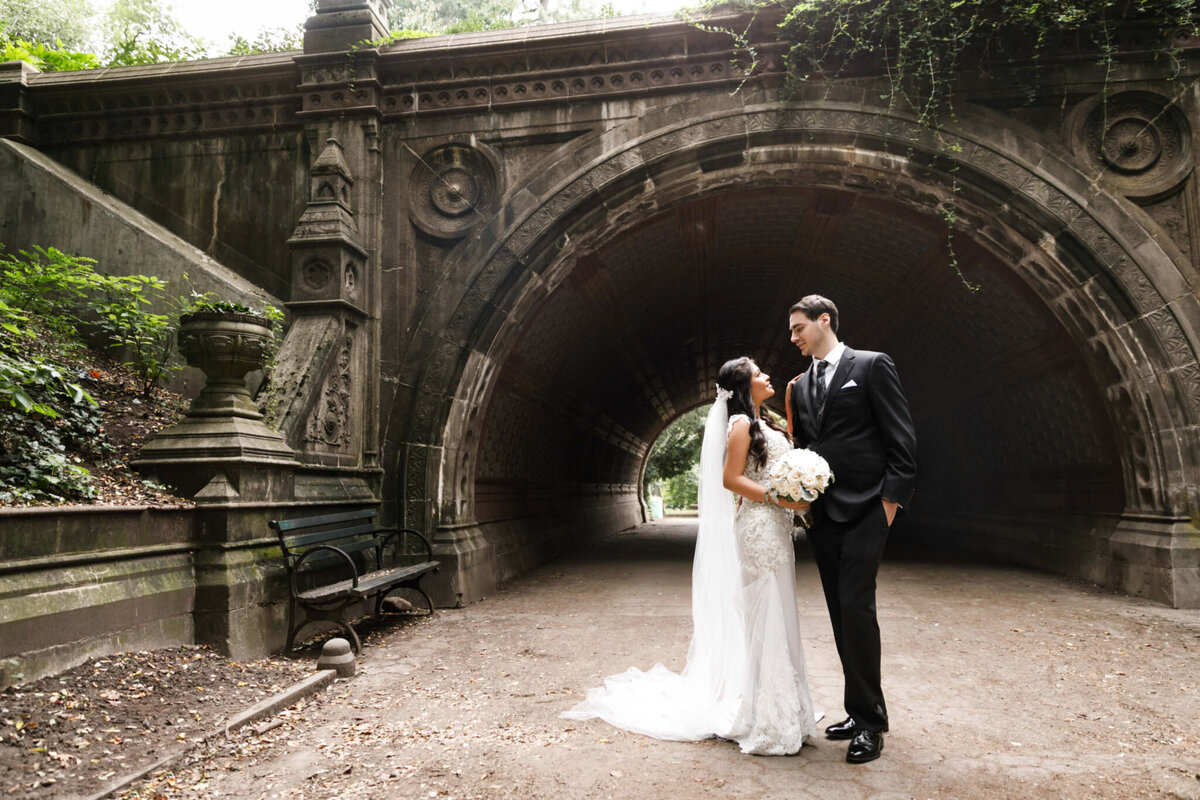 emma-cleary-new-york-nyc-wedding-photographer-videographer-slideshow-michael-10