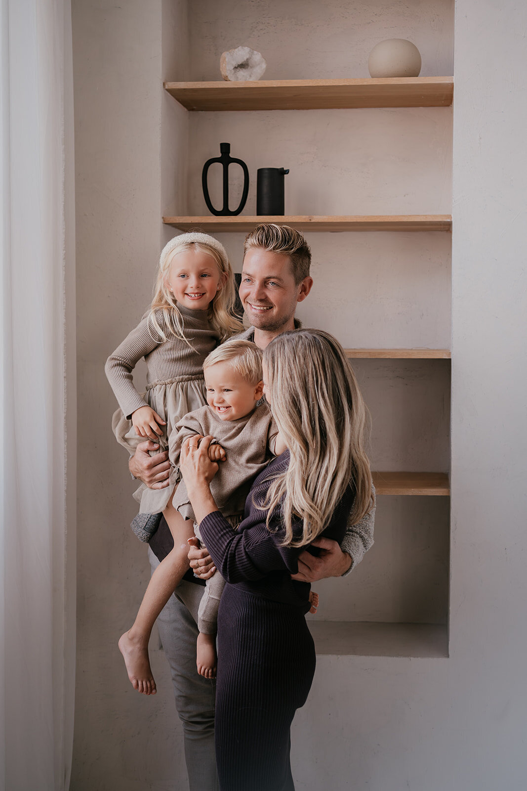 gezinsfotoshoot-leukfotografie-puur-ongedwongen-studio-the-loft-7