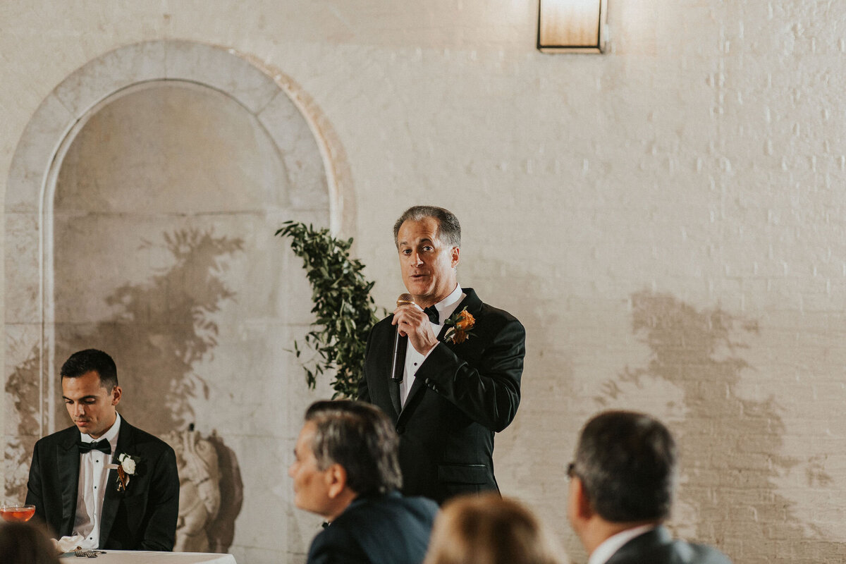 WELLING-FLORES.Wedding.EngineersClub-rcptn-84