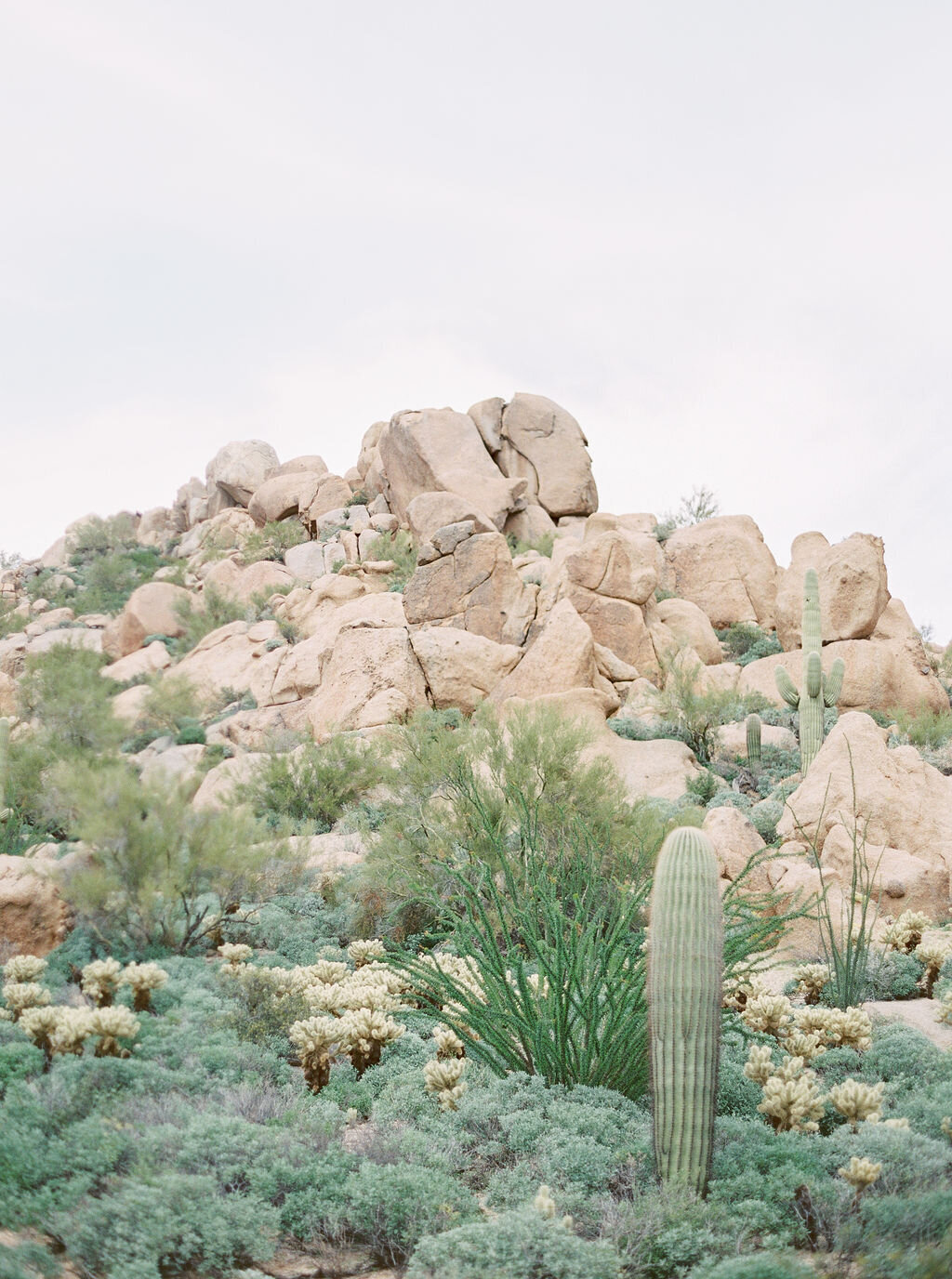 A breathtaking view of the rocky Arizona landscape, a picturesque setting for a nature-inspired wedding.