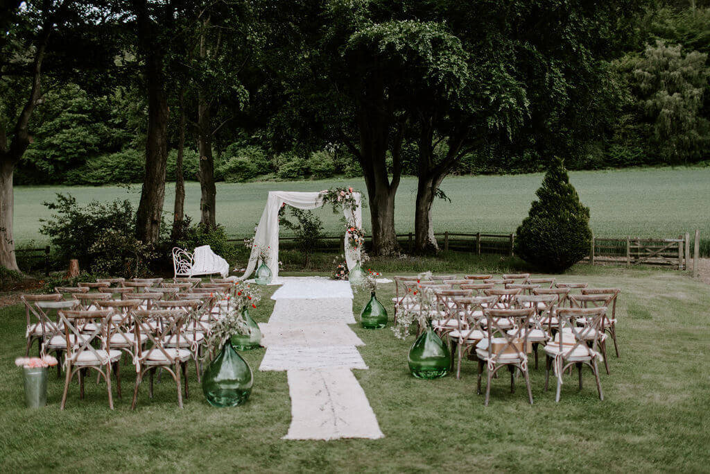 Hattie-Grey-Marquee-Court-Wedding-Flowers-Issy-And-Bella-Florist-Herefordshire2