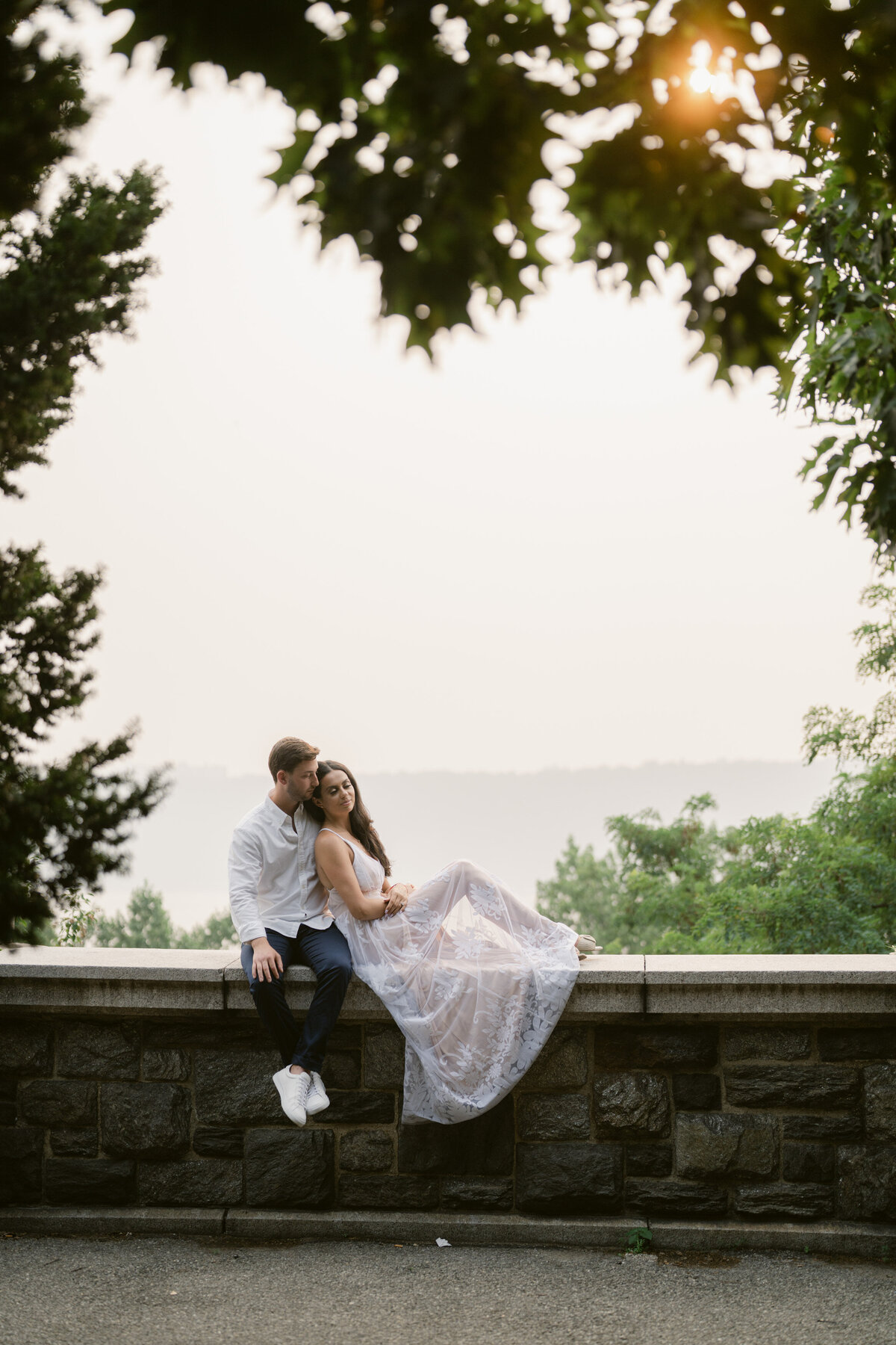 centralparkenengagementsession-engagementsessionnyc-fineartweddingphotographer-felixfeyginphotography-021