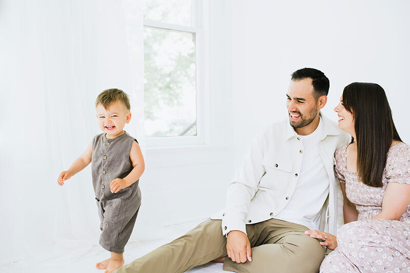 lifestyle-in-home-family-photos-3