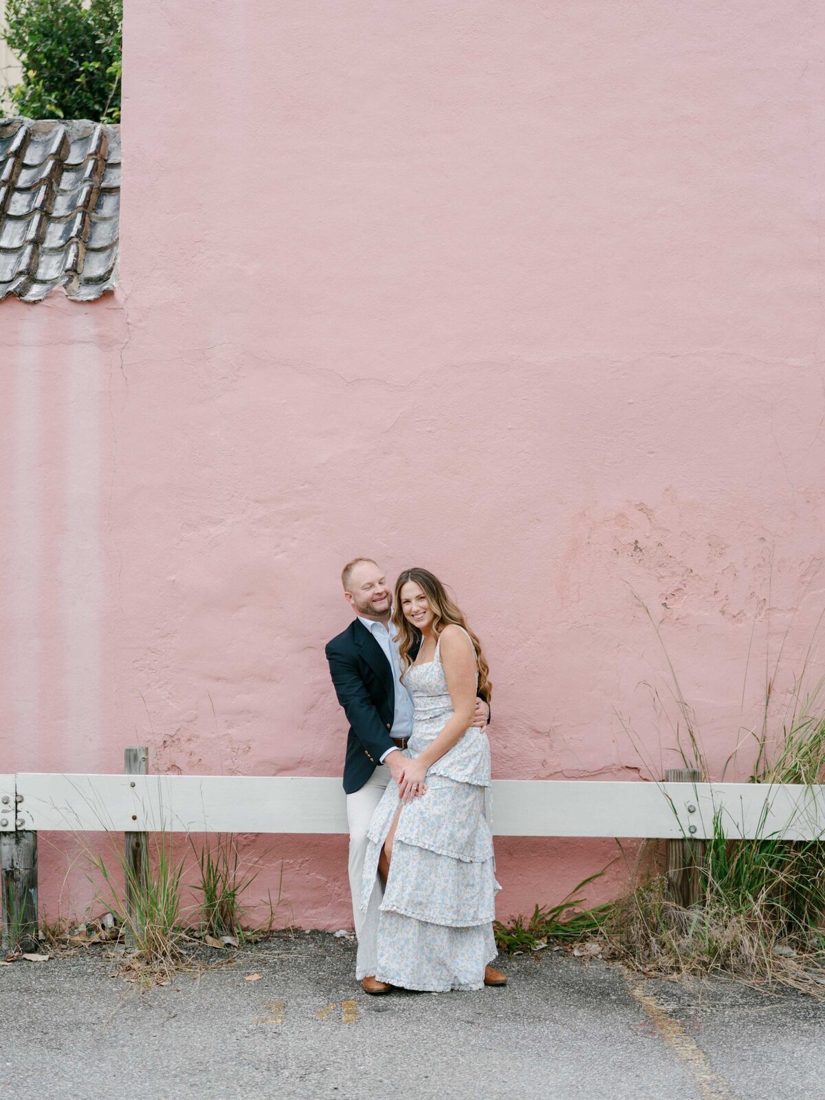 downtown-charleston-engagement-session-meg-andrew-015