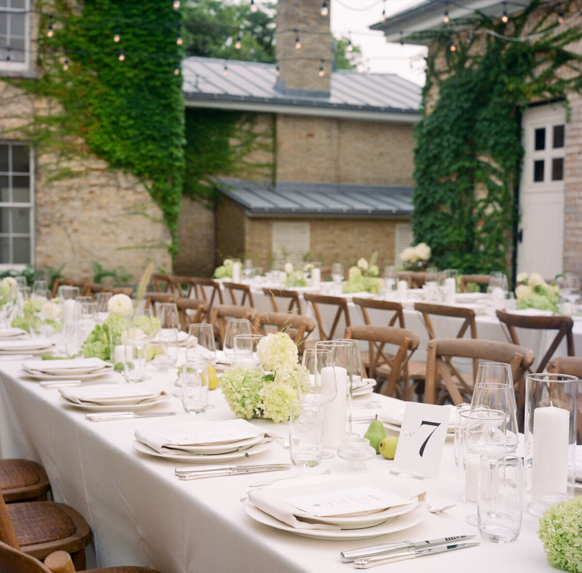 Domaine-Cataraqui-Luxury-Wedding-Photographer-Raphaelle-Granger-31
