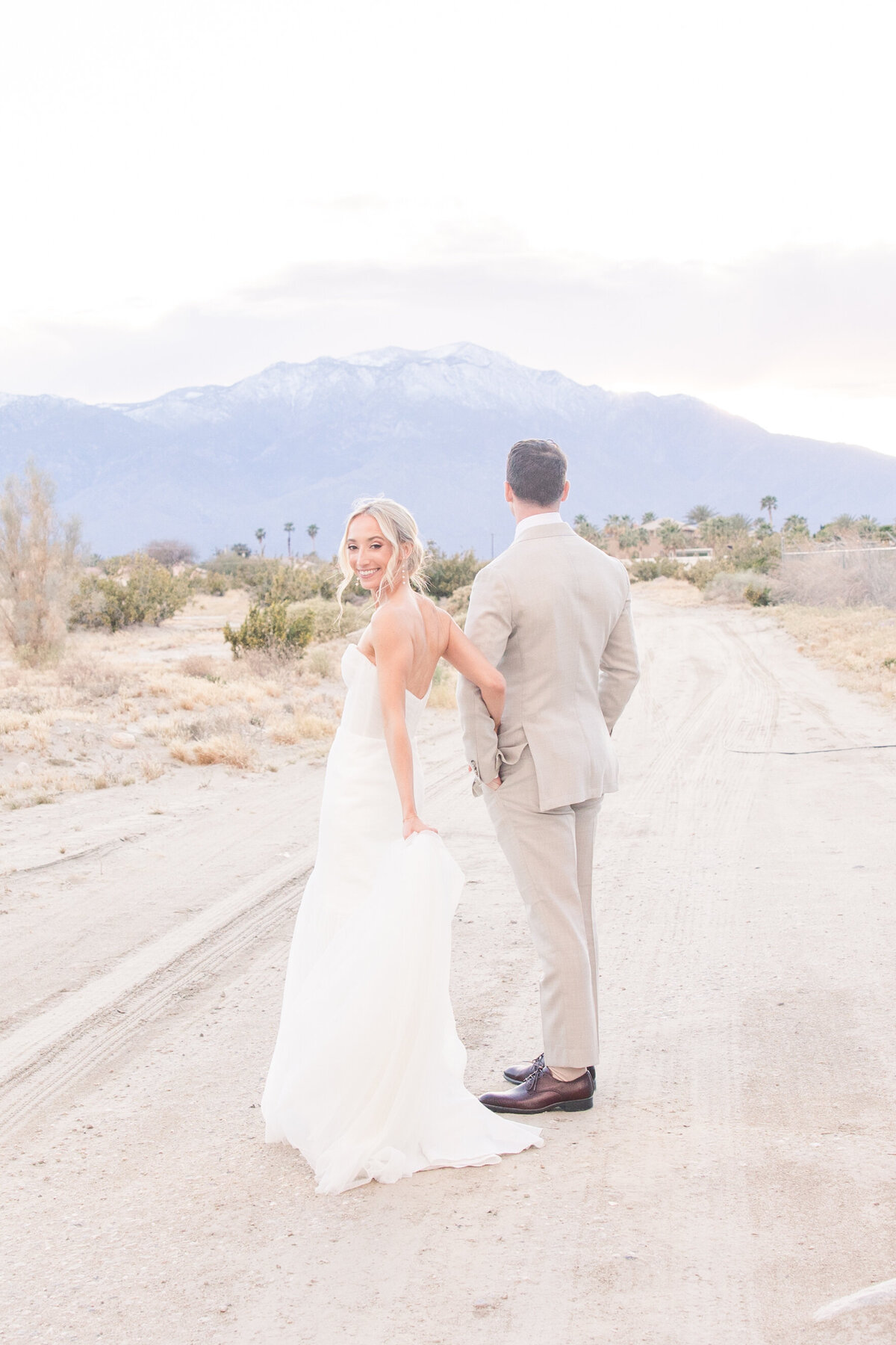 The Estate at Via Las Palmas Palm Springs Light and airy spring wedding southern california wedding venue luxury photography-284