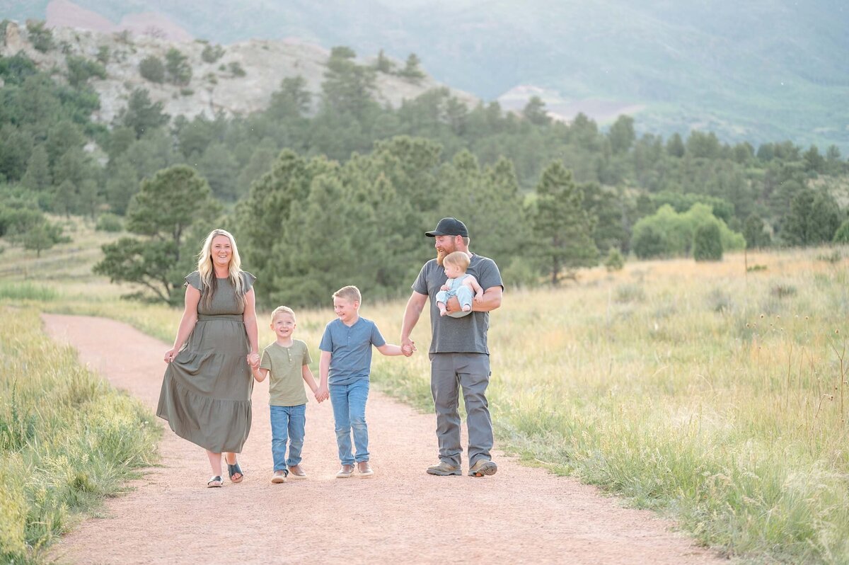 CO-Colorado-Springs-Magnolia-and-Grace-Photography-Co-Family-Session-KellyE# (1)-25