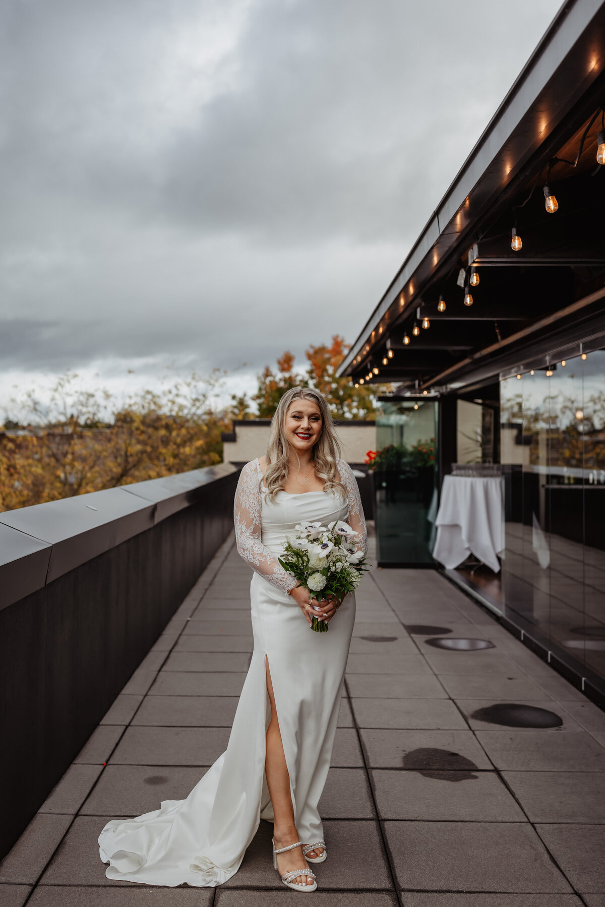 jessica-tyler-olympic-rooftop-pavilion-wedding-233