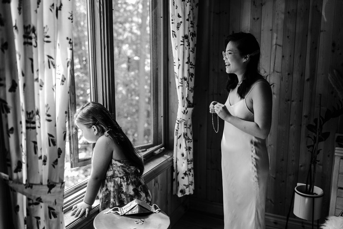 woodhouse-muskoka-getting-ready-wedding-photography