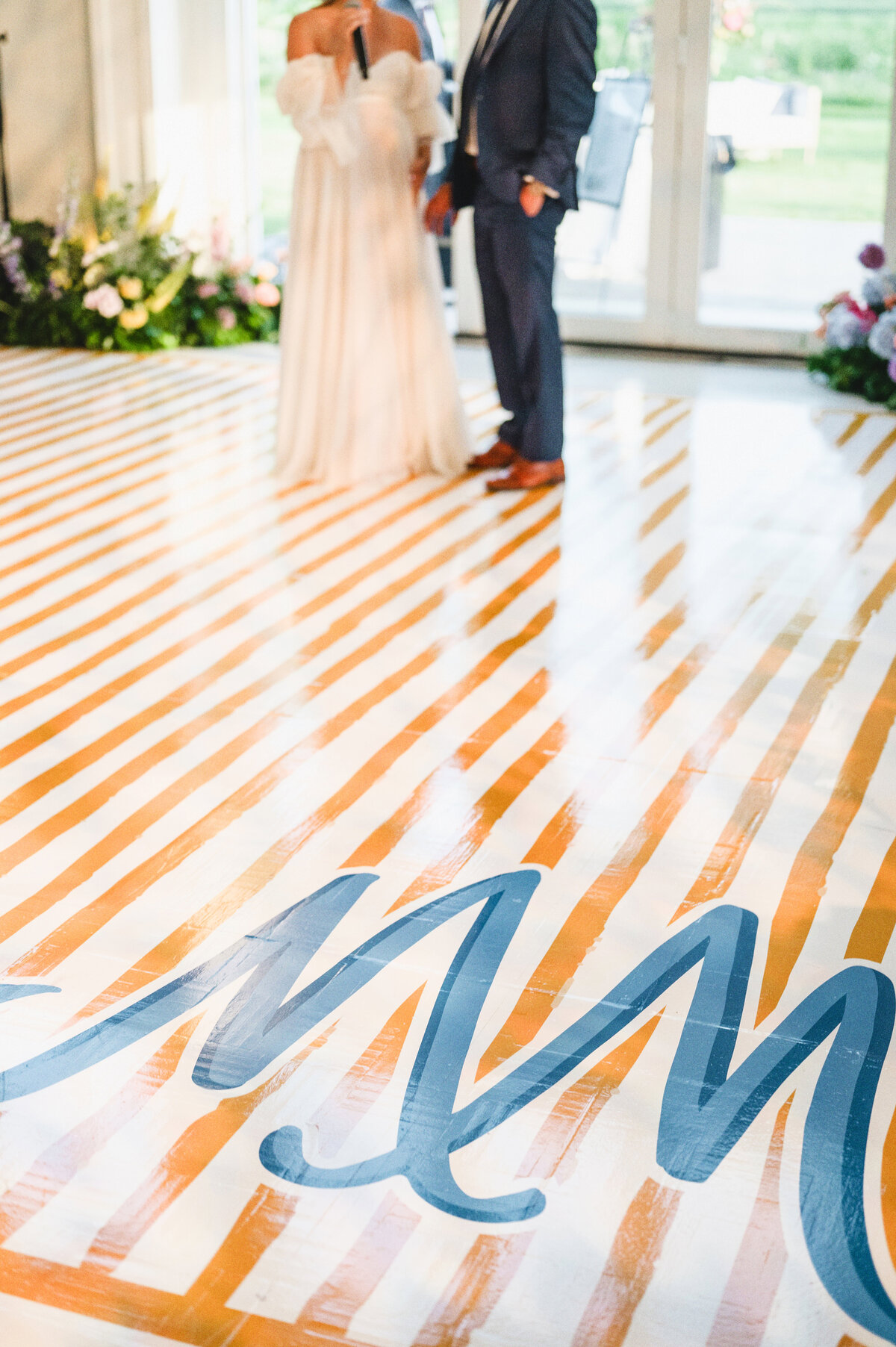 Etre Farms Colorful Summer Wedding in SoutWest Michigan_27