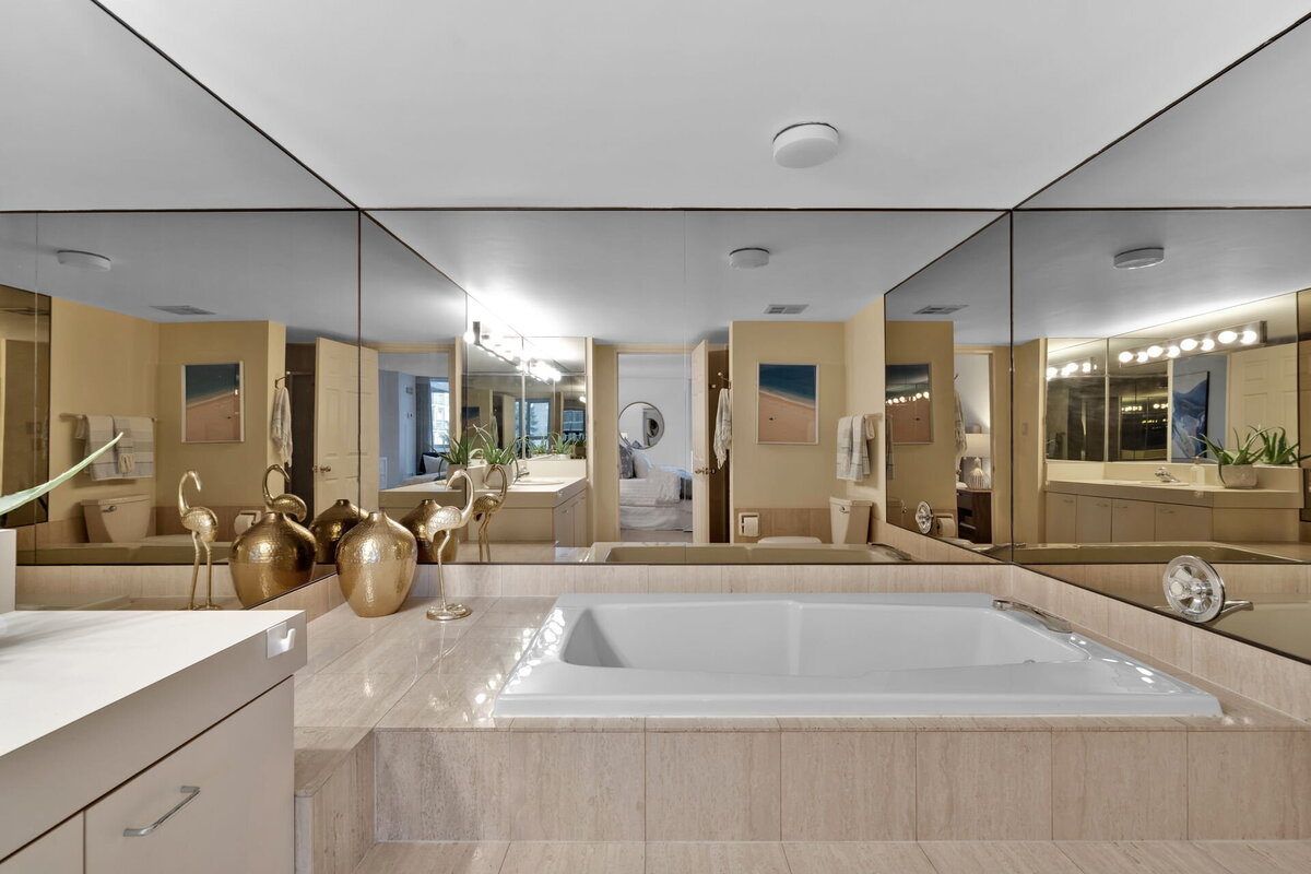 76-web-or-mls-27_003_Master Ensuite