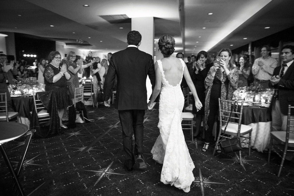 L_Photographie_wedding_wedding_ceremony_old_cathedral_reception_chase_park_plaza_st_45
