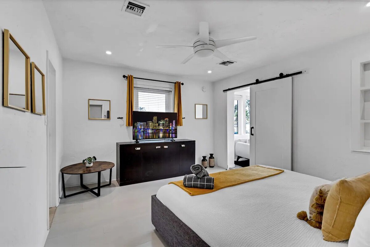 Bedroom 5 (3)