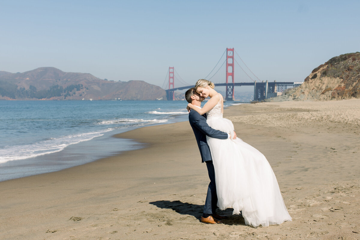 Best_San_Francisco_City_Hall_Wedding_photographer-026