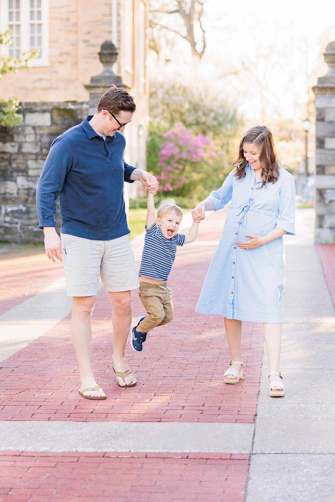 maternity-photo-main-line