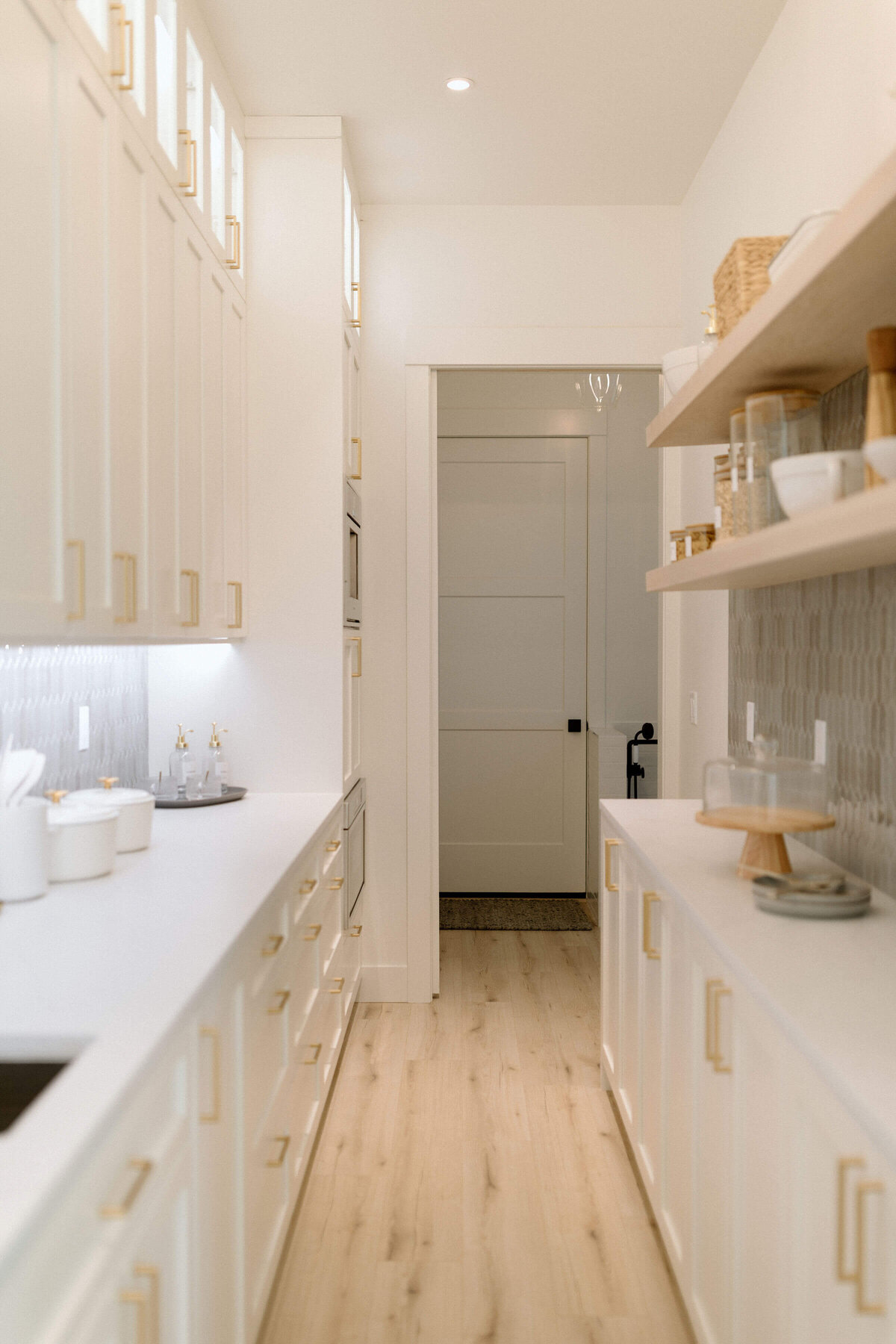 butlerspantry-thevista-residential-pnc