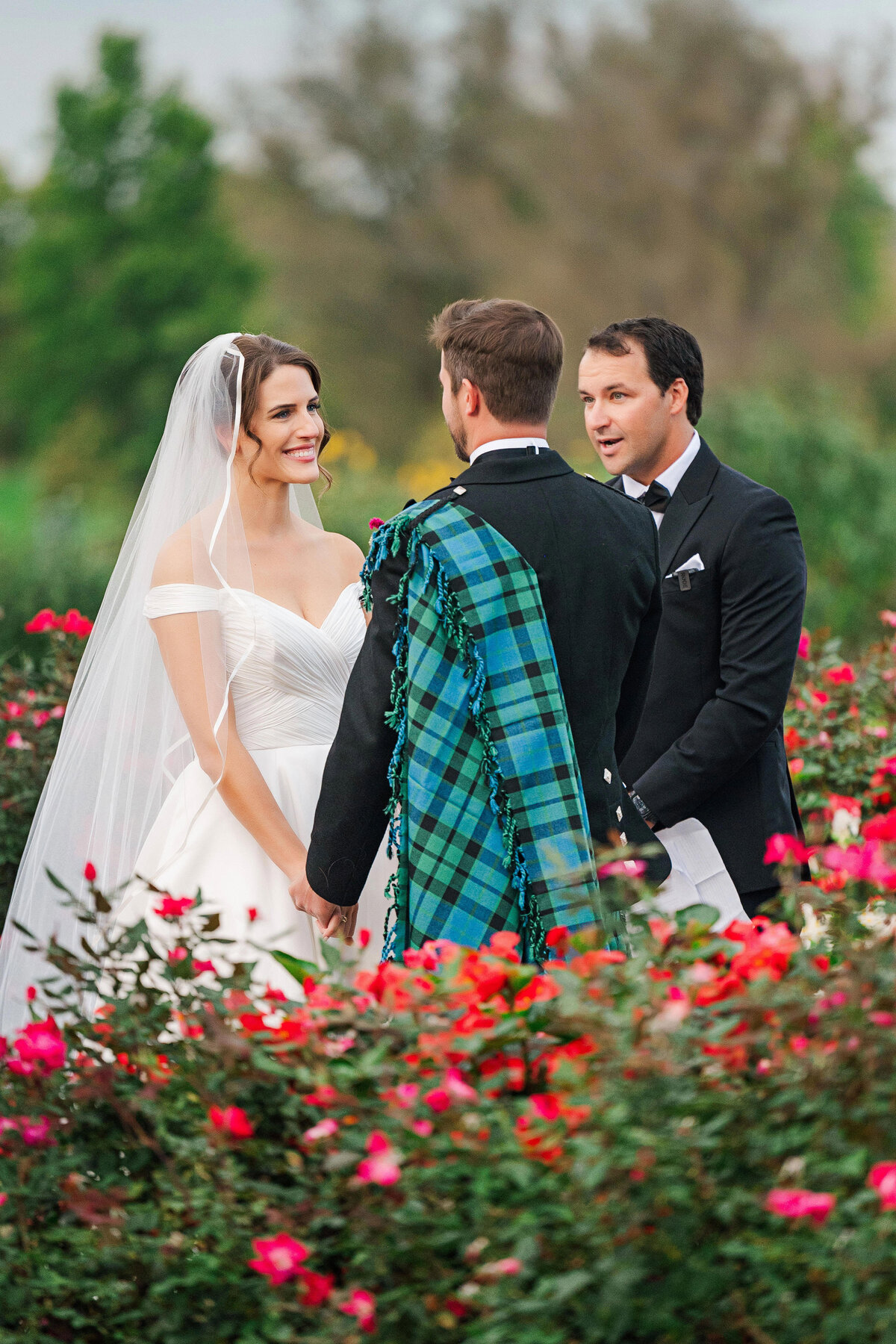 the rose garden wedding ceremony in youngstown ohio