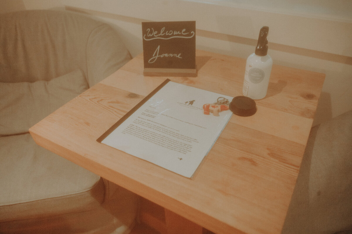Sleepy Bear Guest House Airbnb Photography Session Ucluelet British Columbia 45655