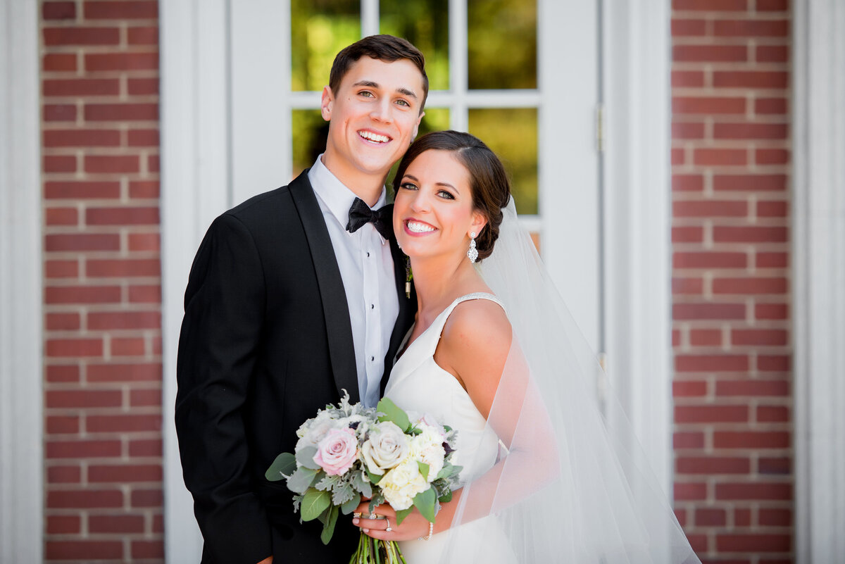 fox chapel golf club wedding couple
