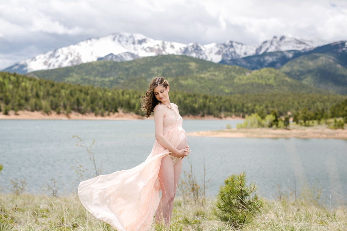 Maternity Photographer in Colorado Springs