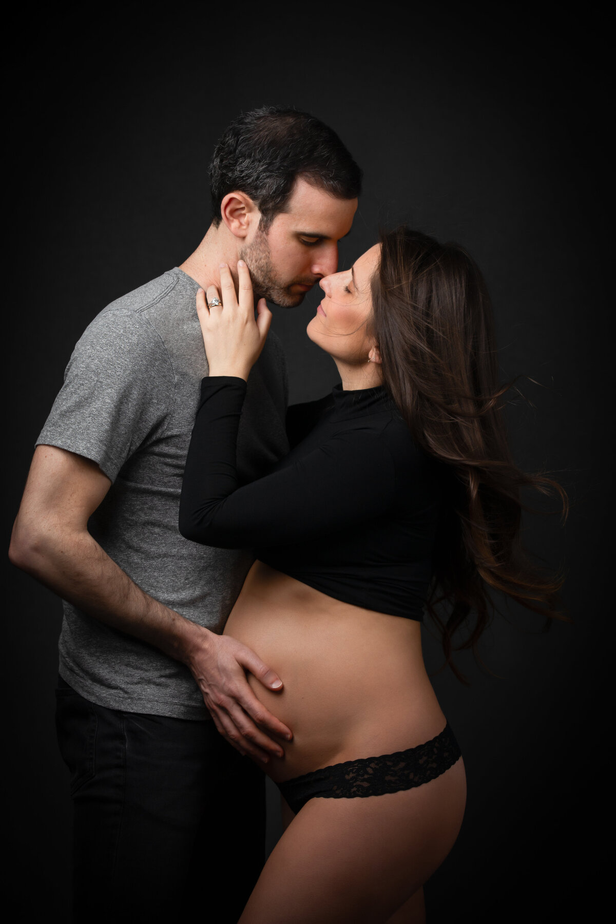 pregnant woman maternity session