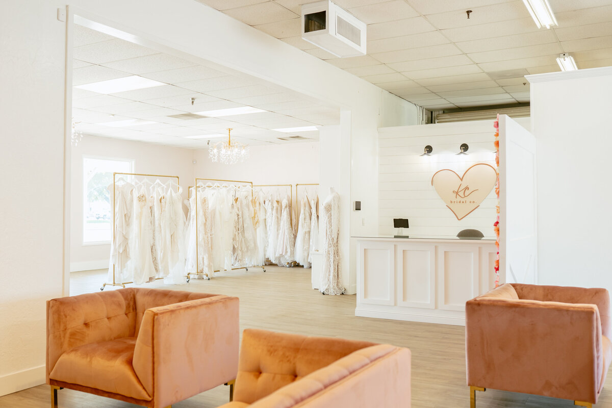 KC_BRIDAL_OAKDALE_CALIFORNIA_BRIDAL_BOUTIQUE_WILD_HONEY_PHOTO-30