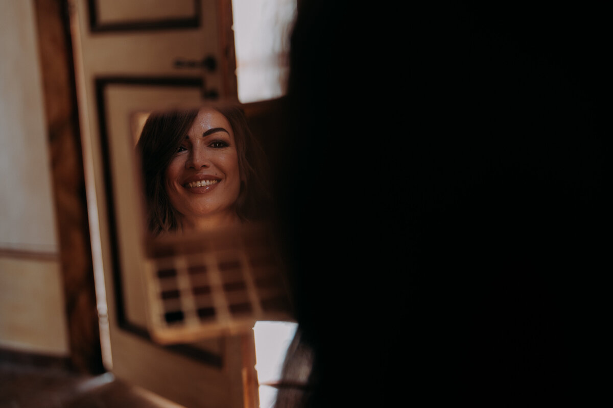 039
