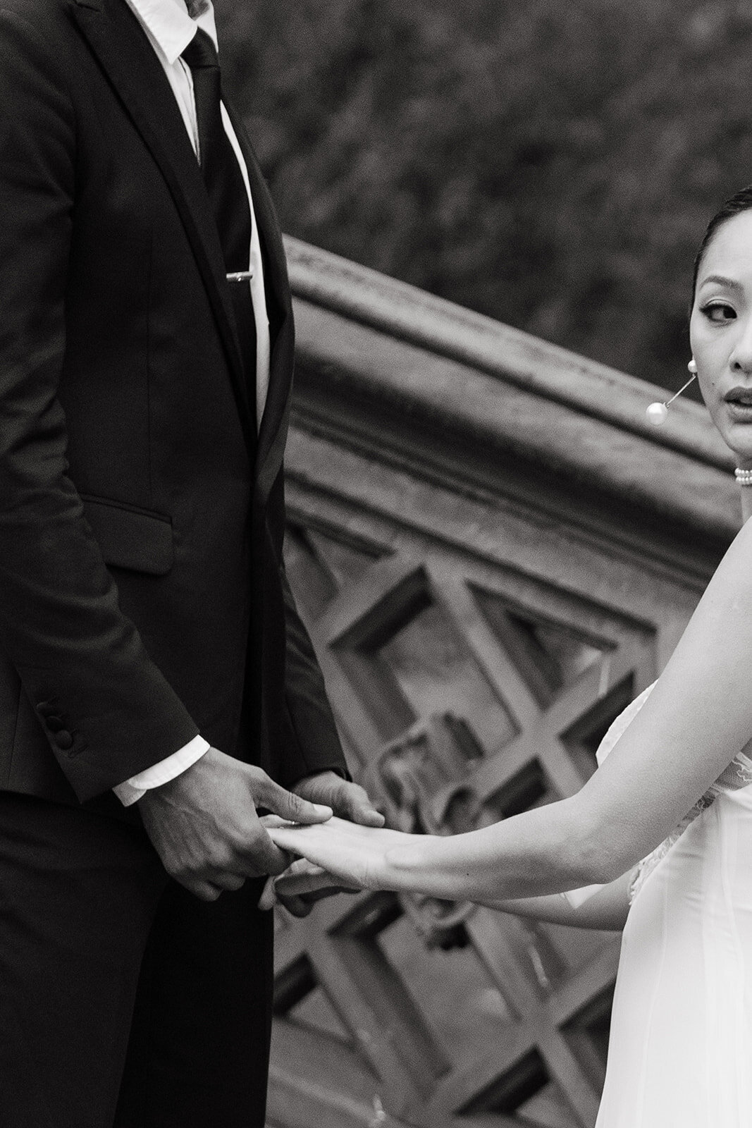 Danielle-Aisling_New_York_City_Central_Park_Boathouse_Wedding-40