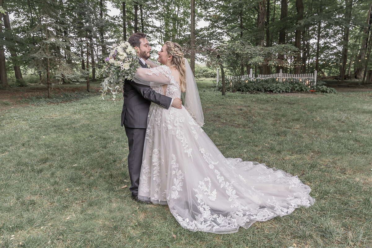 Detroit-Michigan-Wedding-Photographer-Amber-and-Patrick-17