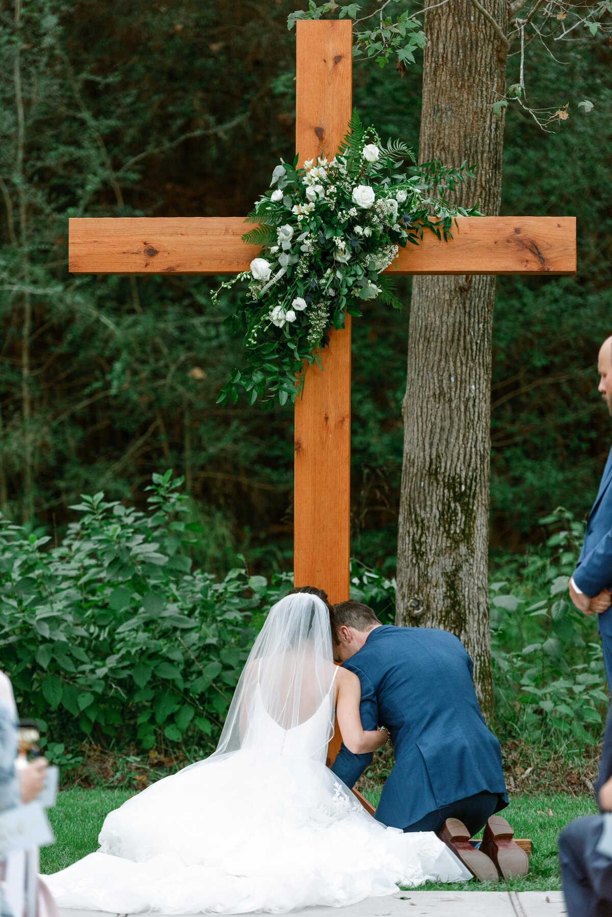 wedding ceremony cross arch