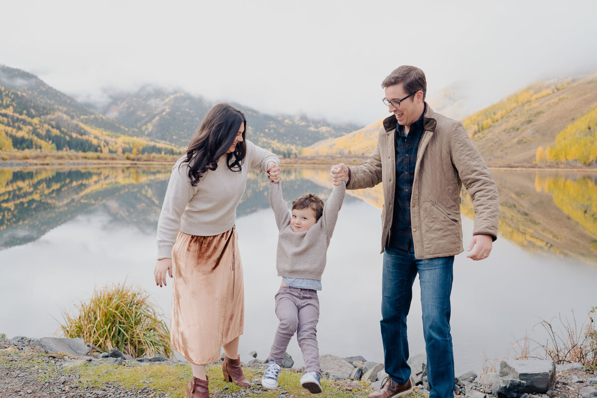 Sam-Murch-Photography-Ouray-Colorado-Fall-Family-Photography-12