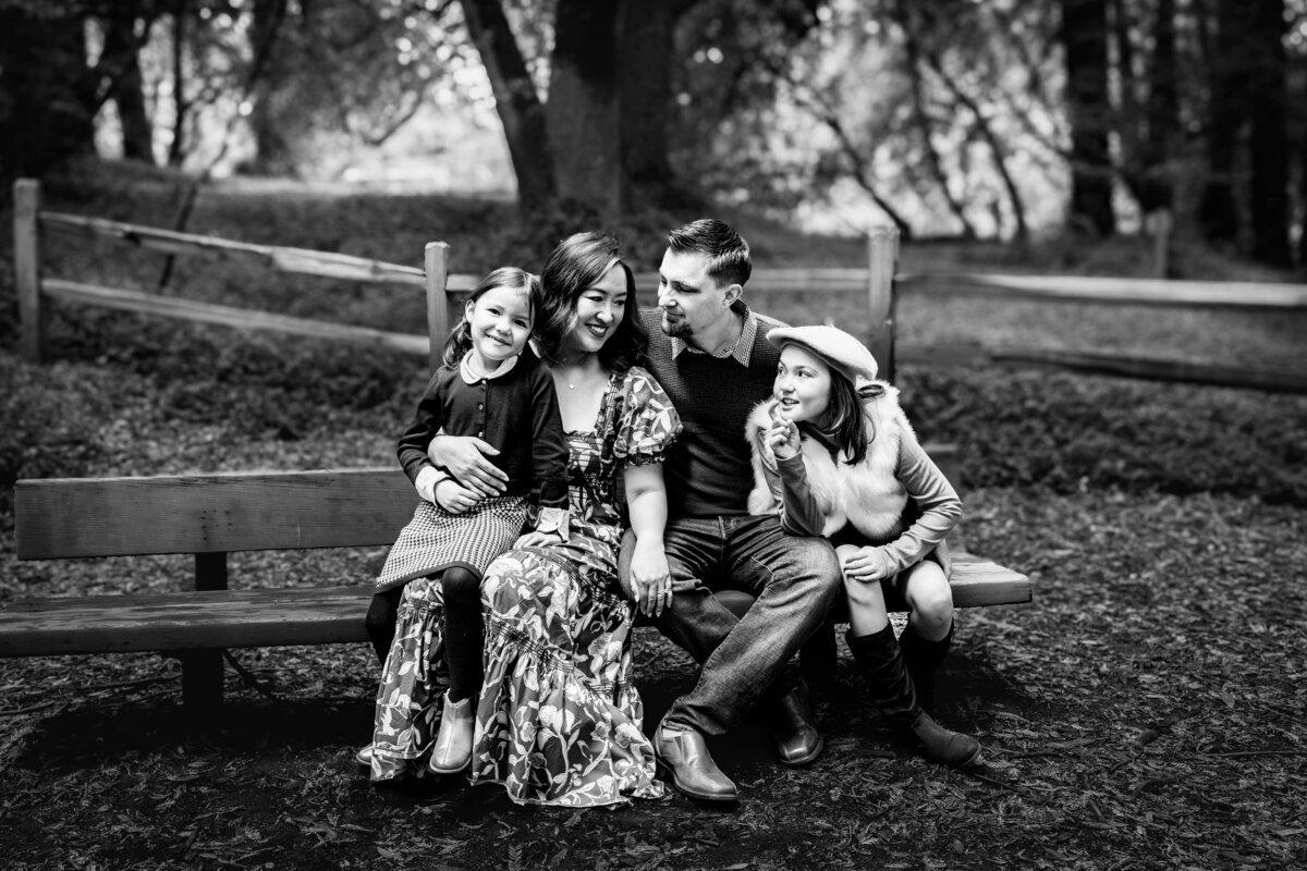 family-photography-redwoods-bw