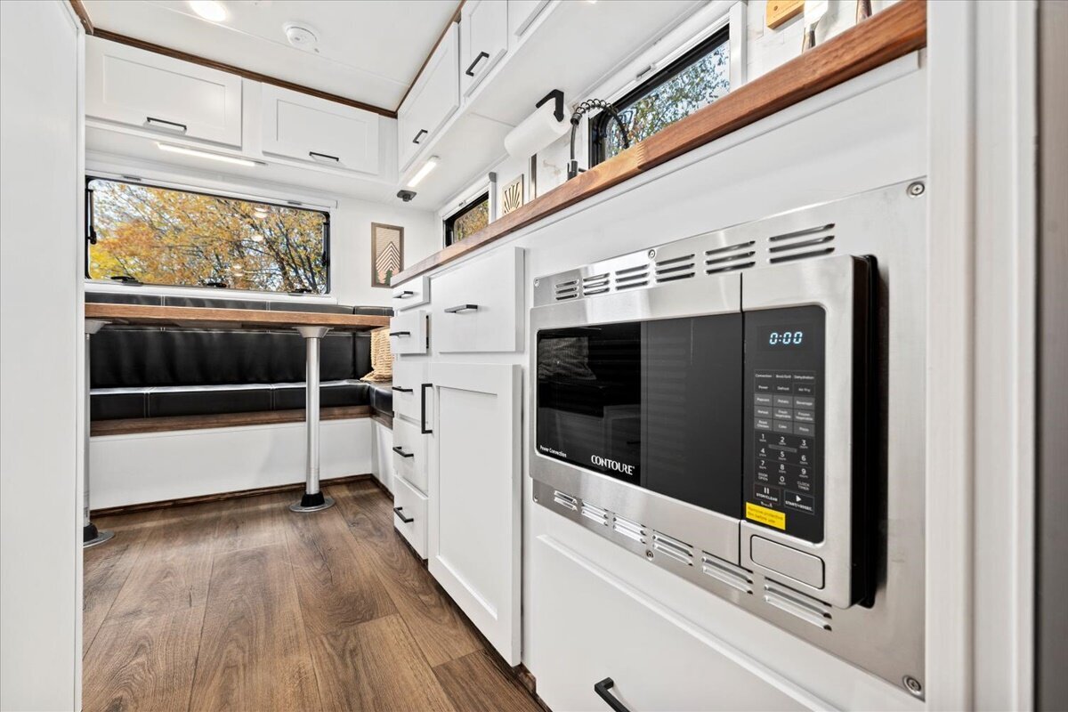 19-1050 Cascade Rd Building 4_019