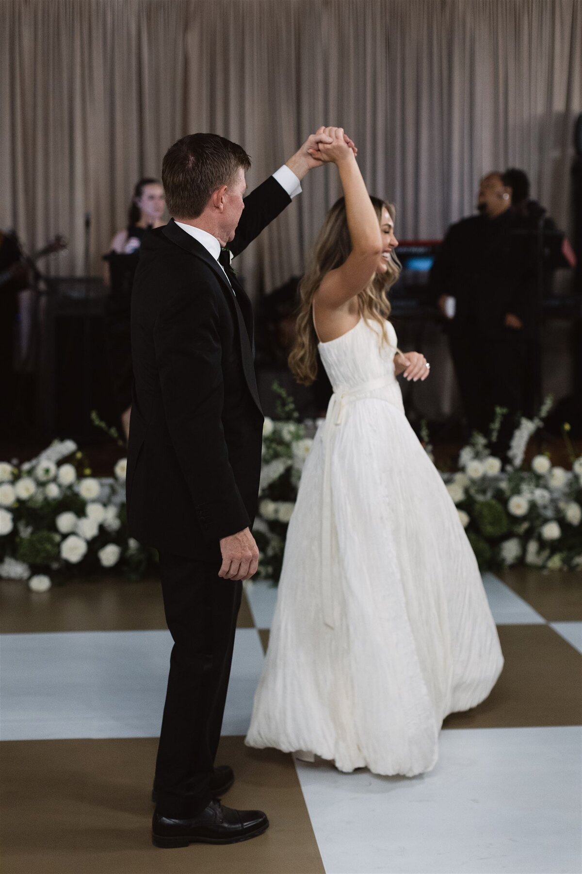 Caroline & Louis Wedding Previews-201