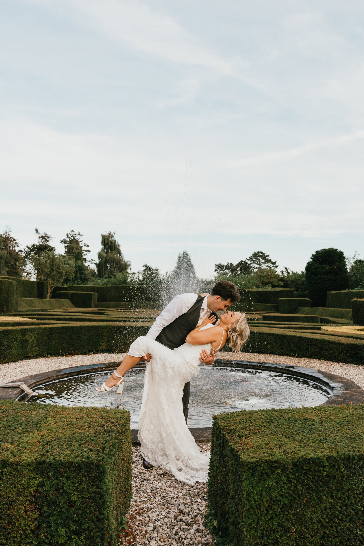 GraceDovePhotography_Sam&Georgi_SneakPeeks-51