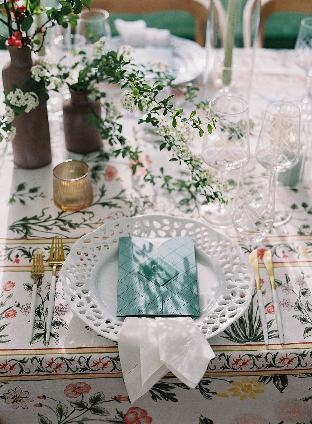 KathleenRob5-3-25GlenstoneGardenVA-VickiGraftonPhotography-849