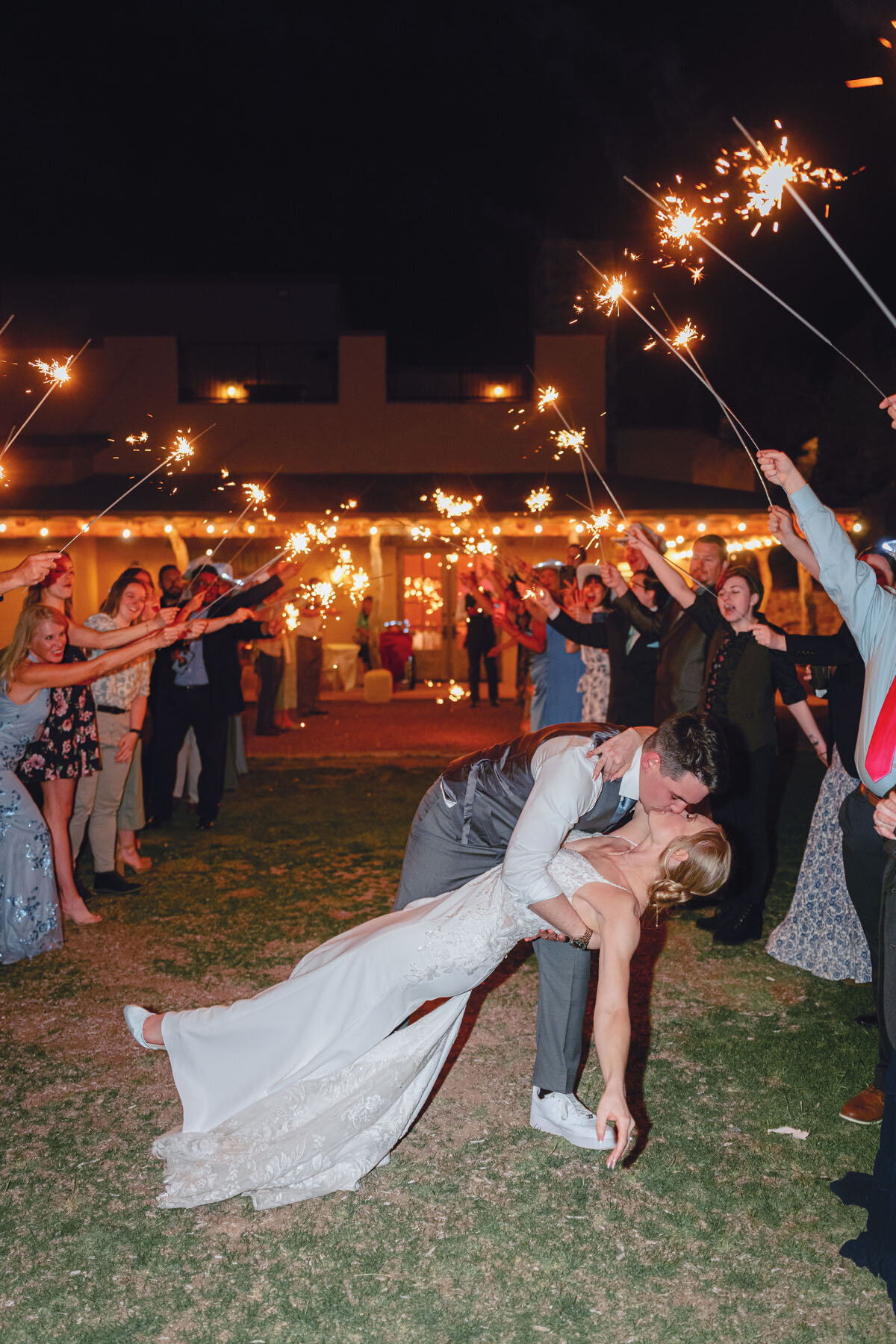 Tucson wedding photographer image at Tanque Verde Ranch trails