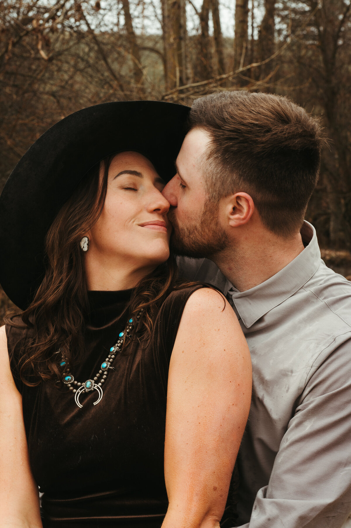 presley-gray-photo-montana-western-style-engagement-4488